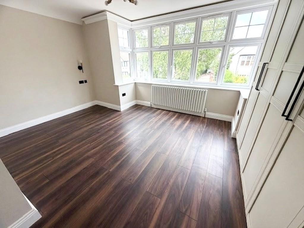 Beech Walk, Mill Hill
